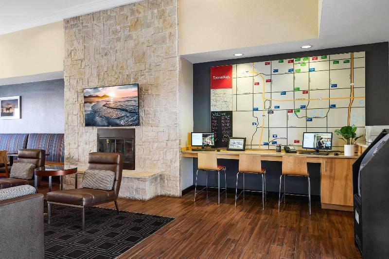 בית מלון כפרי Towneplace Suites Tempe At Arizona Mills Mall
