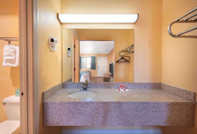 فندق Travelodge By Wyndham Kingman