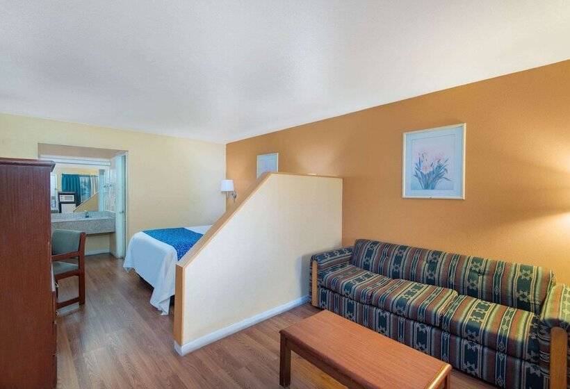 فندق Travelodge By Wyndham Kingman