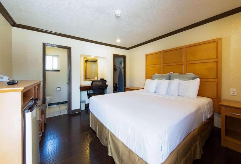 فندق Travelodge By Wyndham Merced Yosemite