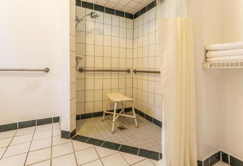 فندق Travelodge By Wyndham Merced Yosemite