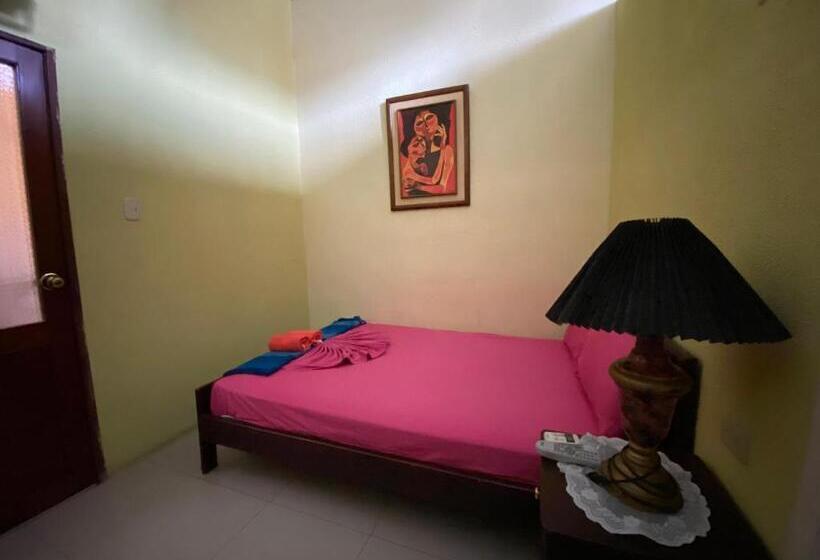 هاستل Hostal Puerto Azul