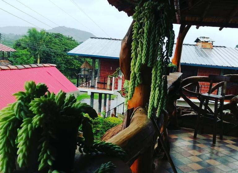 هتل Cabañas Guacari San Agustín Huila