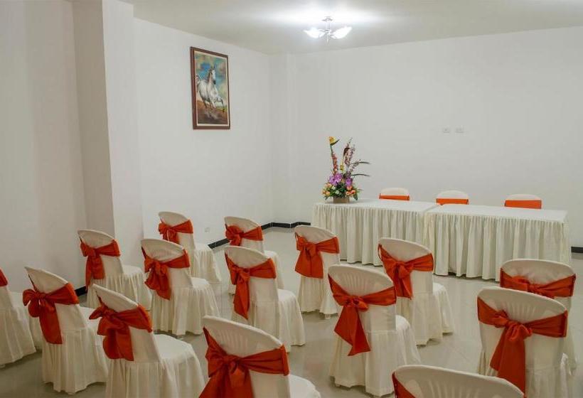 هتل Juan Sebastián