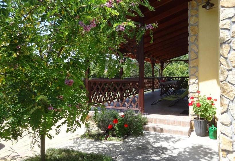 펜션 Veranda Vendégház Pécsely