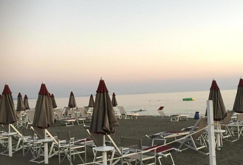 펜션 Affittacamere A Due Passi Dal Mare