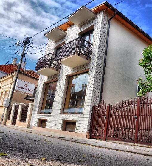 پانسیون Garni Hotel Laguna Lux