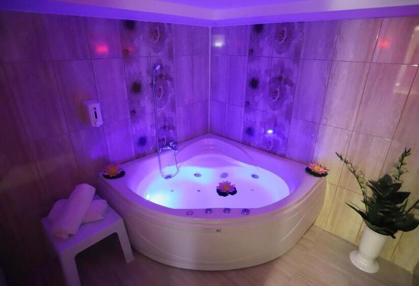 پانسیون Garni Hotel Laguna Lux