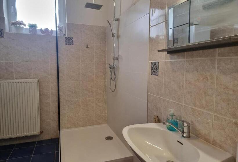 פנסיון Penzion A Víno