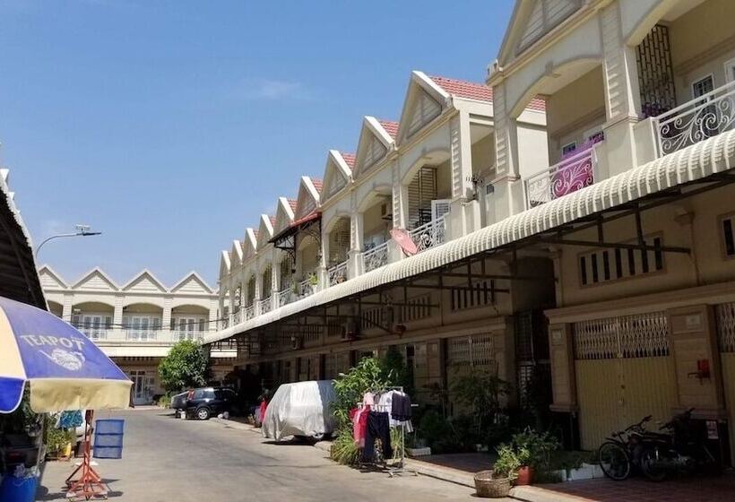 Guesthouse Sagami Cambodia   Hostel