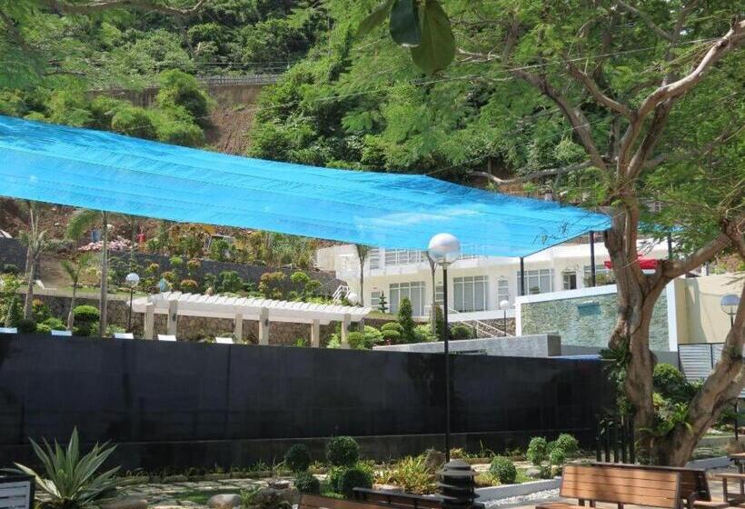 酒店 Anilao Awari Bay Resort