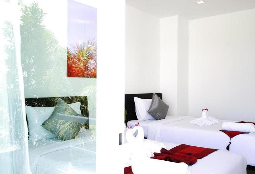 هتل One World One Home Naiharn