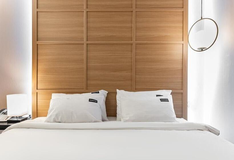 Hotel Jinju Brown Dot Jinjuseong Branch