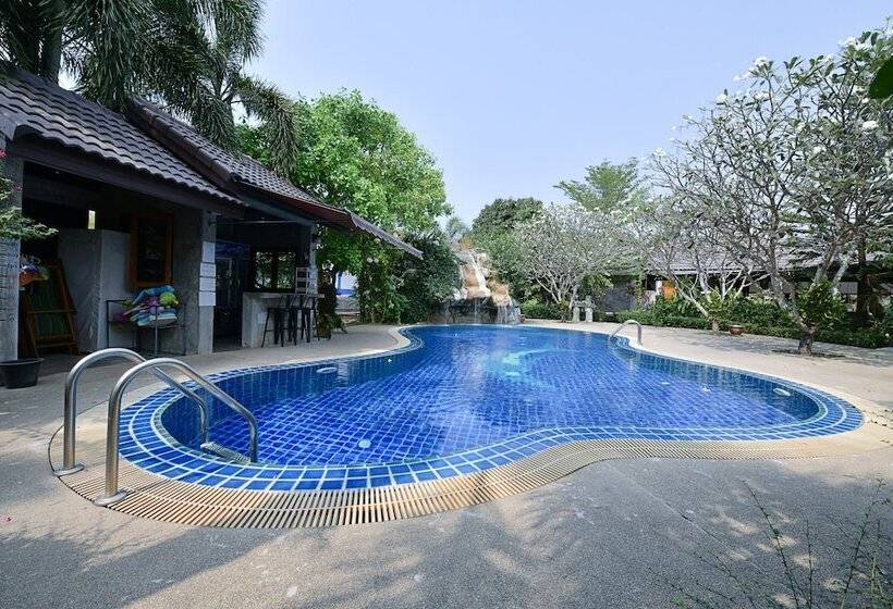 هتل Ruenkanthima Resort By Oyo Rooms