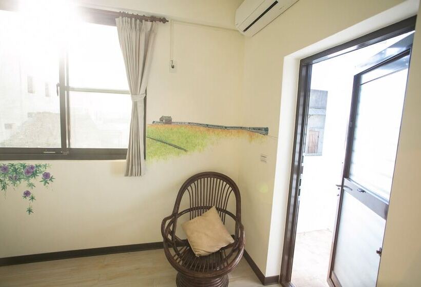 پانسیون Tree House Cafe & Homestay