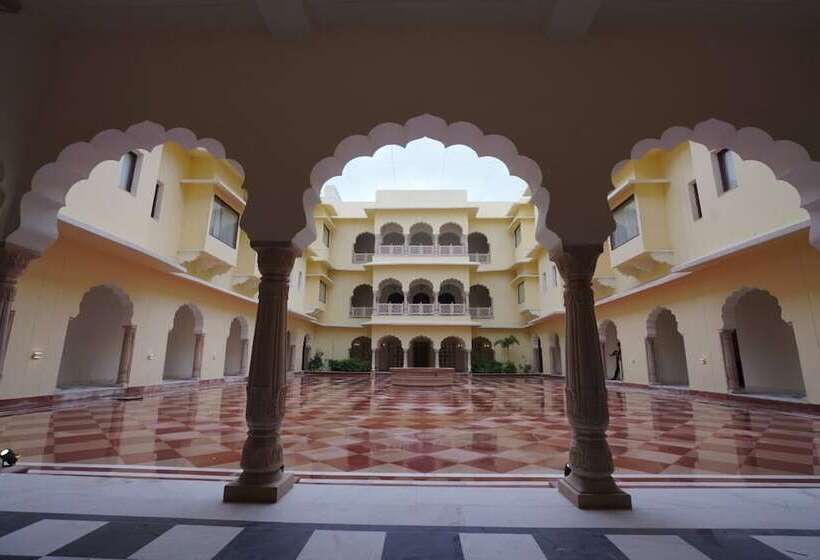 منتجع Raj Bagh Palace