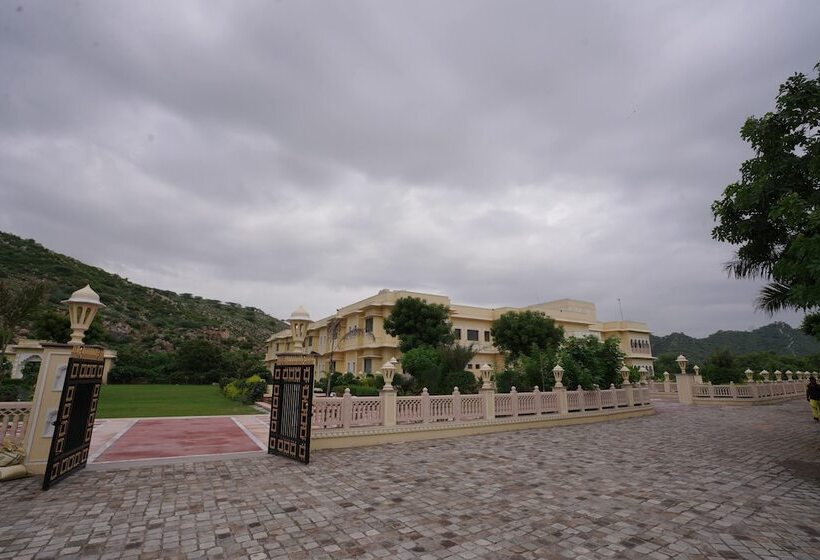 منتجع Raj Bagh Palace