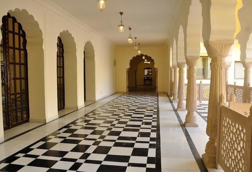 منتجع Raj Bagh Palace