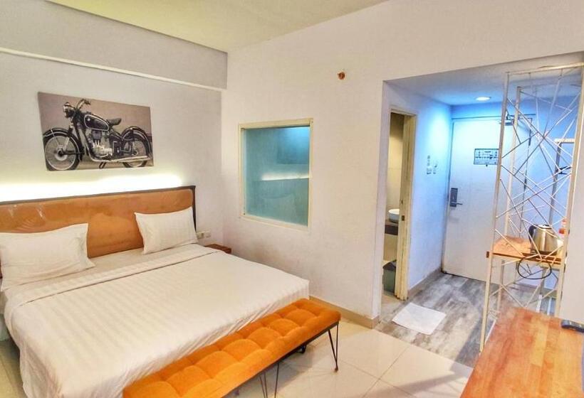 酒店 Dela Charis Tuban