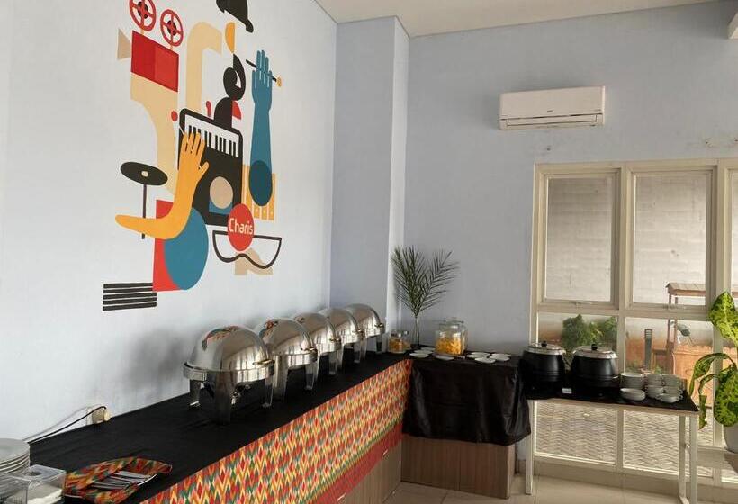 酒店 Dela Charis Tuban