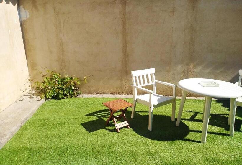 Charming House In Geria With Terrace