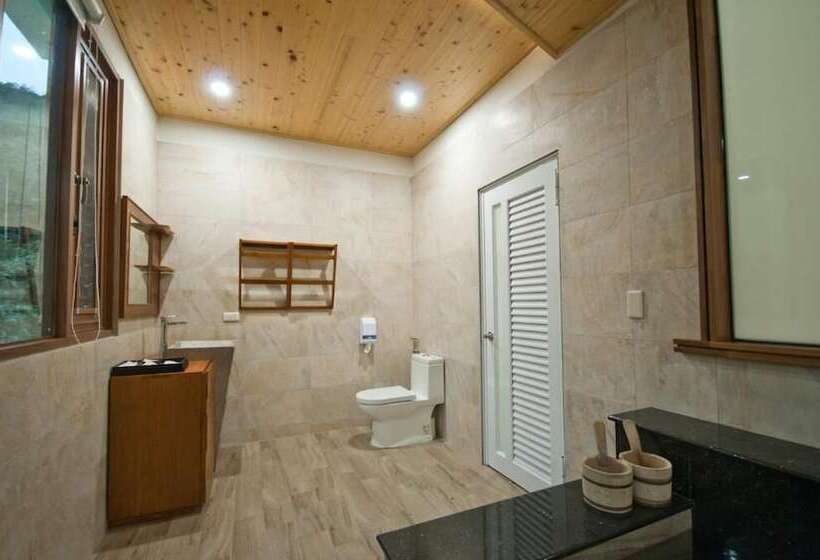 تختخواب و صبحانه Chun Yang Chiefvilla