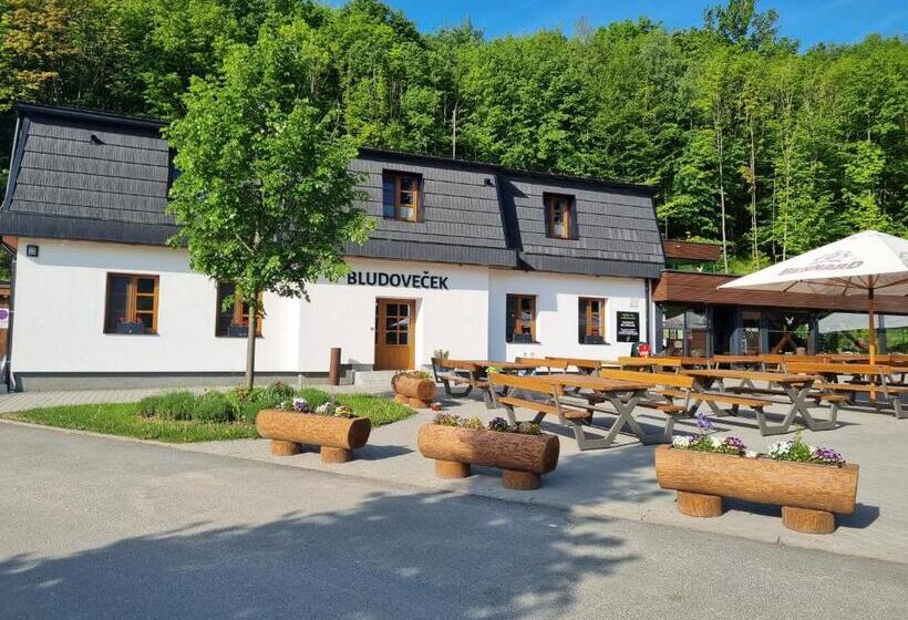 بنسيون Restaurace A Penzion Bludoveček