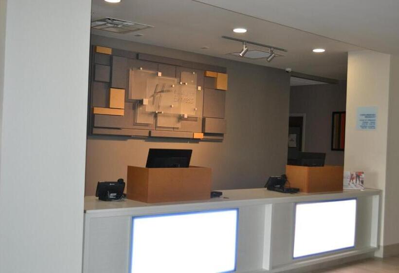 فندق Holiday Inn Express Tallahassee University Central, An Ihg