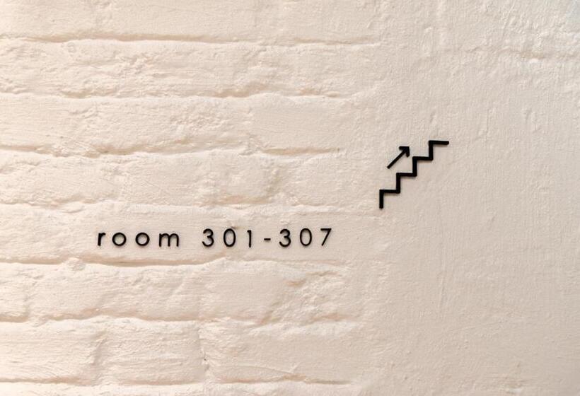 בית מלון כפרי Kooning   Hostel