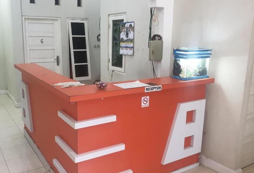 هتل Oyo 3304 Garuda Guest House