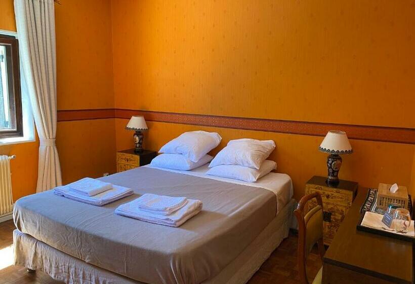 مبيت وإفطار Villa Franciana