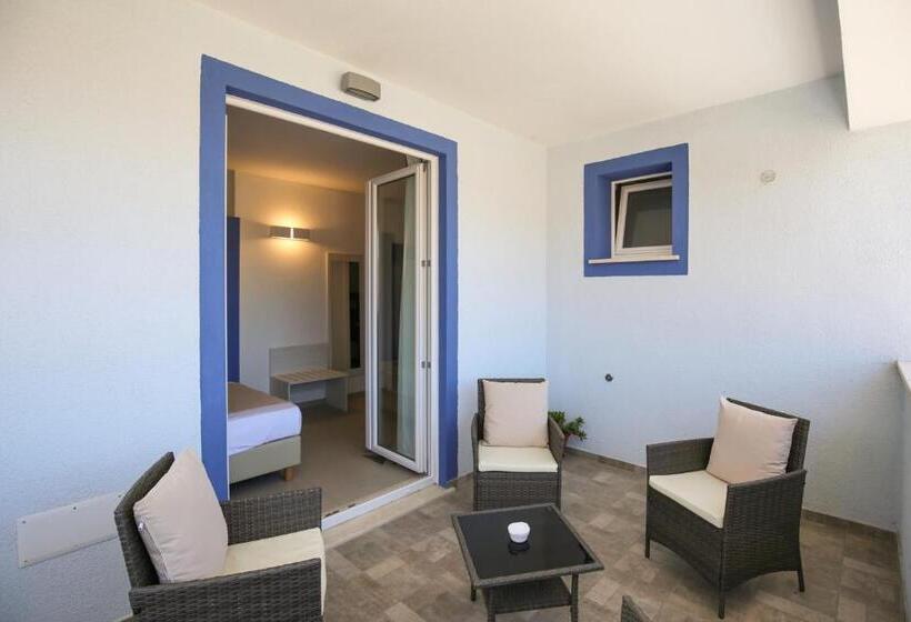 پانسیون The Square Castelsardo