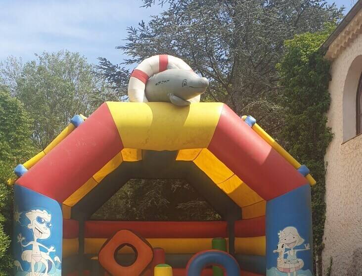 בית מלון כפרי Camping Le Moulin Des Iscles