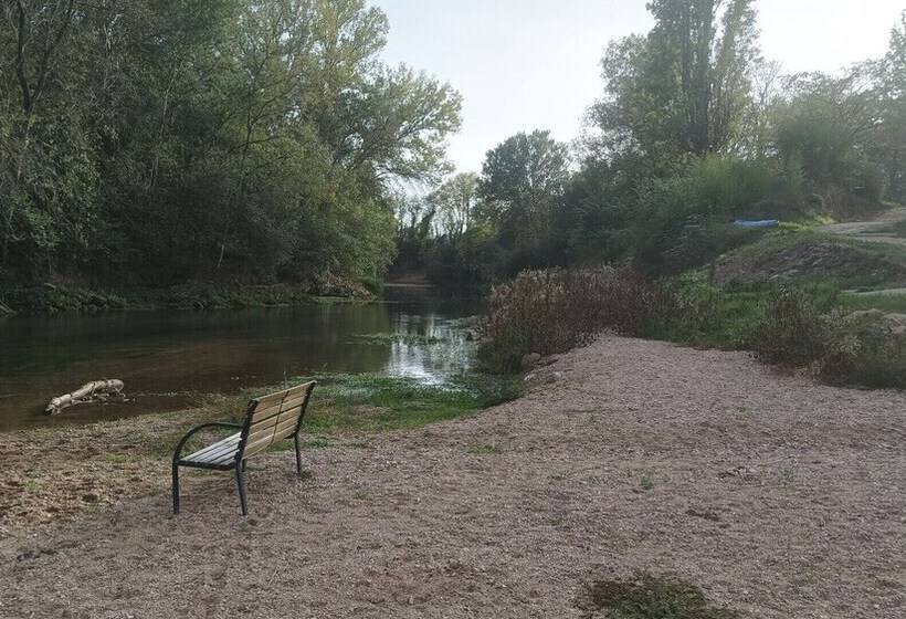 בית מלון כפרי Camping Le Moulin Des Iscles