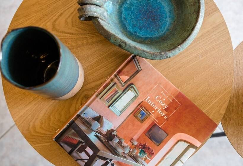 هتل Nautilus Charm Apartment