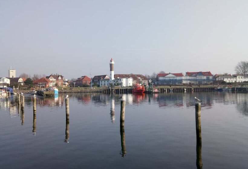 Seaside Bungalow In Insel Poel With Terrace