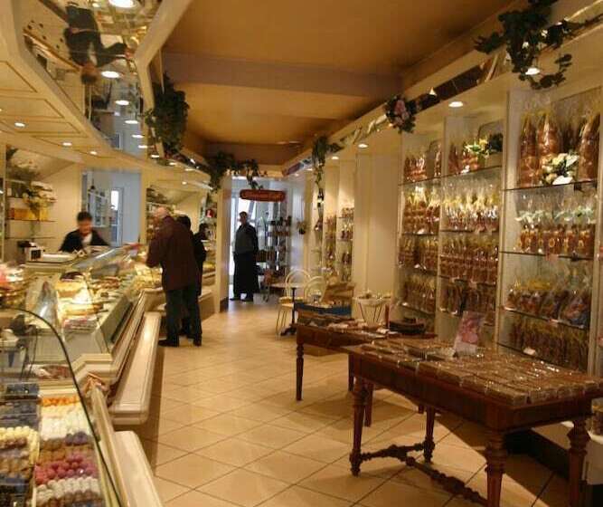 Отель Café Adler
