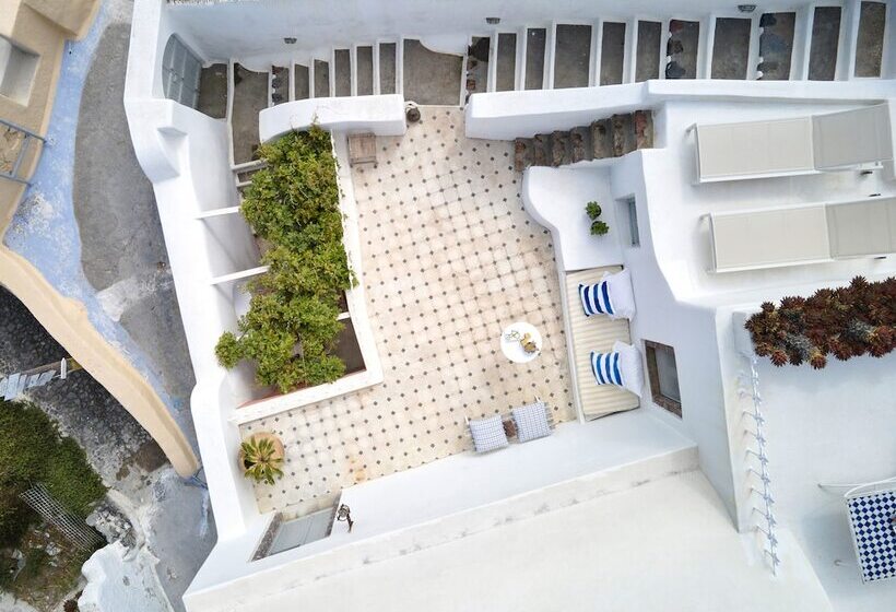 פנסיון Finikia Residence