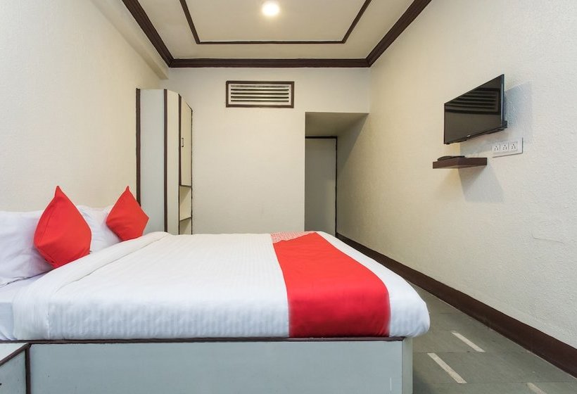 호텔 Gurukripa Inn By Oyo Rooms