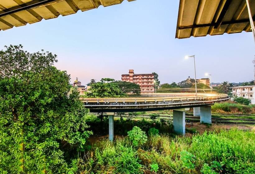 호텔 Srinivas Residency By Oyo Rooms