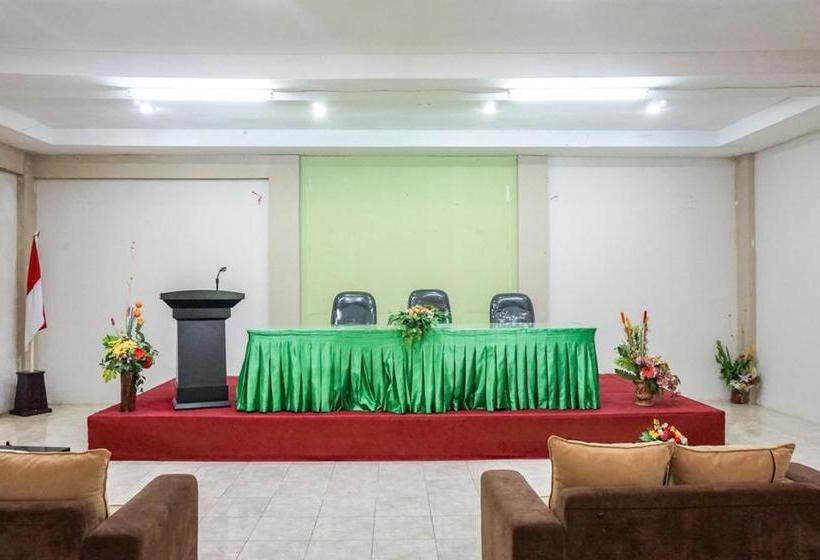 هتل Reddoorz Near Jalan Yos Sudarso Manokwari