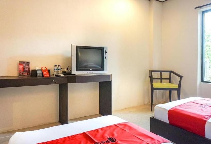 هتل Reddoorz Near Jalan Yos Sudarso Manokwari