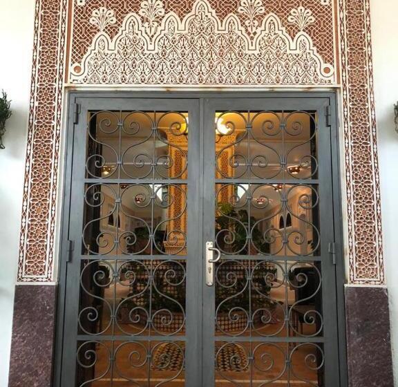 Riad Salt River