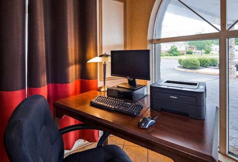 فندق Best Western Hazlet Inn