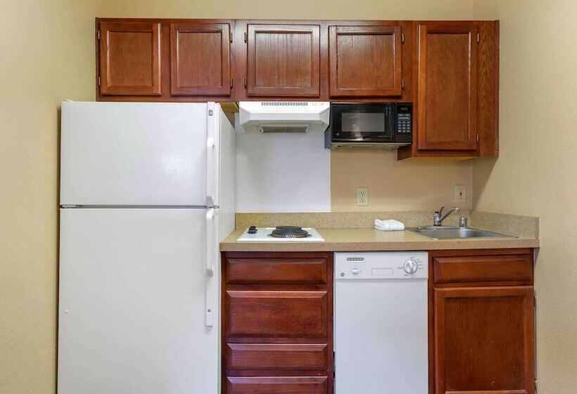 בית מלון כפרי Extended Stay America Select Suites   Phoenix   Airport   E Oak St