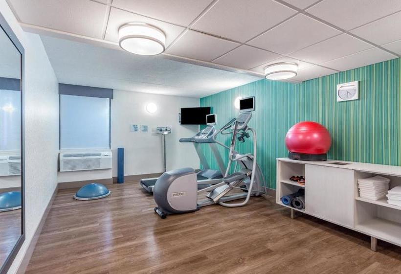 Отель Holiday Inn Express Ramsey Mahwah, An Ihg