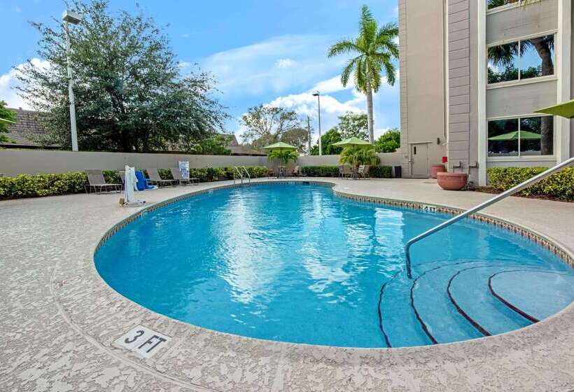 בית מלון כפרי La Quinta By Wyndham Coral Springs South