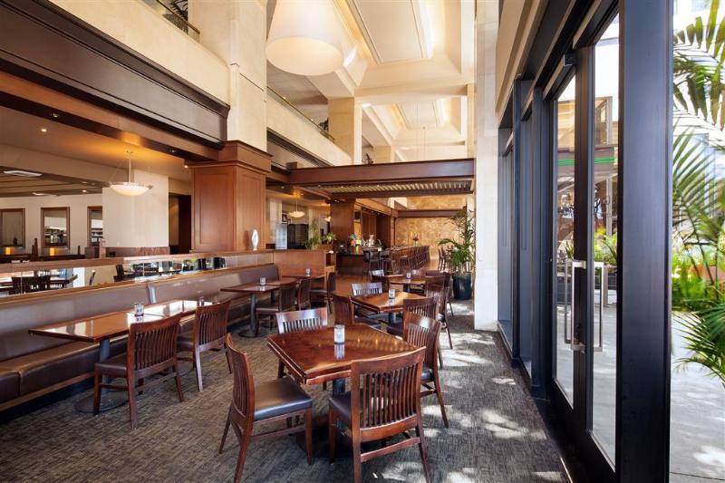 هتل The Westin Los Angeles Airport