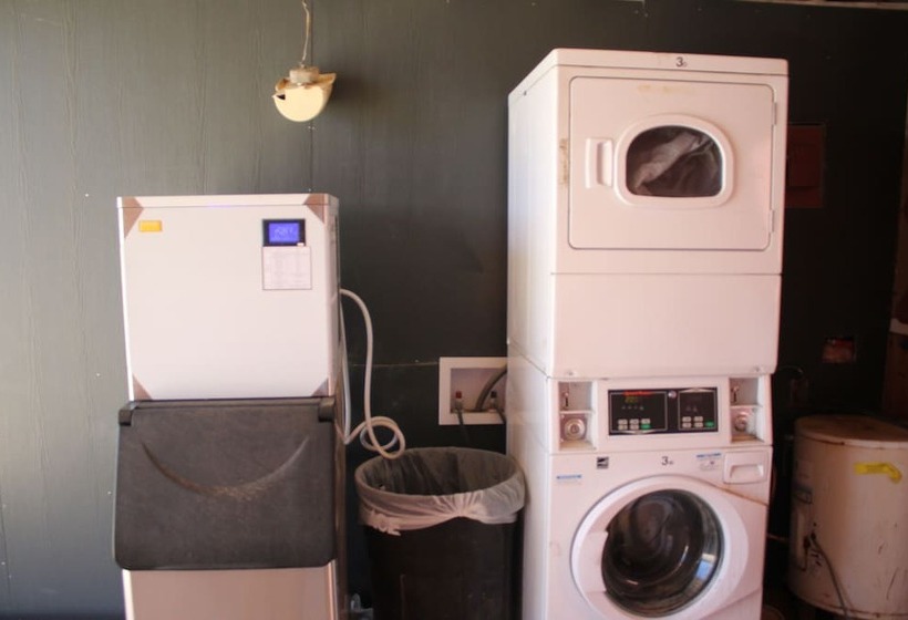 בית מלון כפרי Village Inn Cotulla