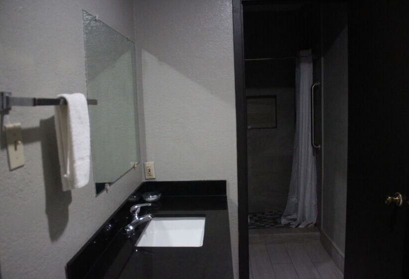 בית מלון כפרי Village Inn Cotulla